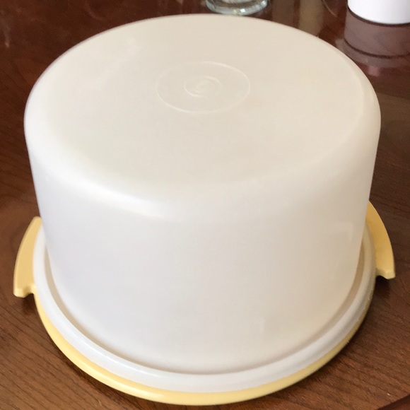 Tupperware Other - Tupperware Vintage Cake Taker